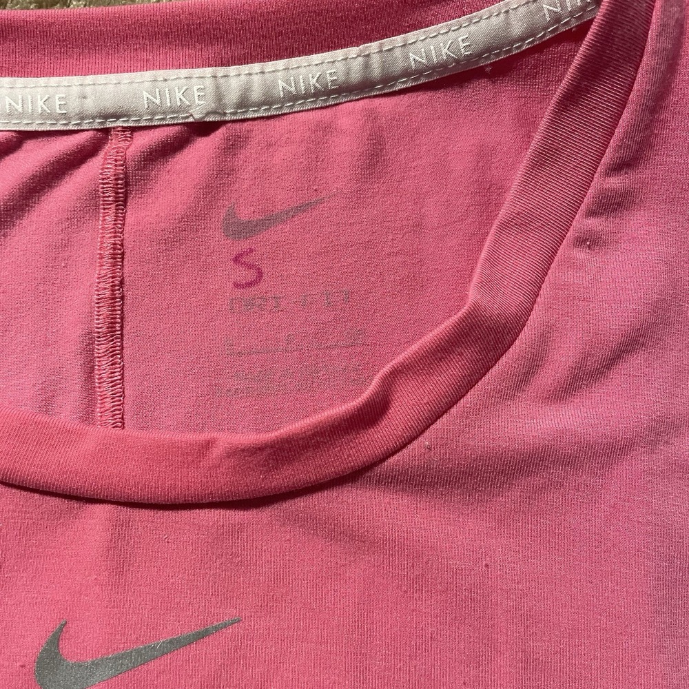 Nike Tank Top Womens Small Dri Fit Pink Middle Swoosh Racerback Shirt Active Run - Picture 2 of 5